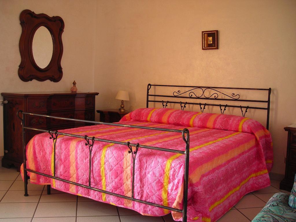 B&B Villa Dagala Santa Venerina Szoba fotó