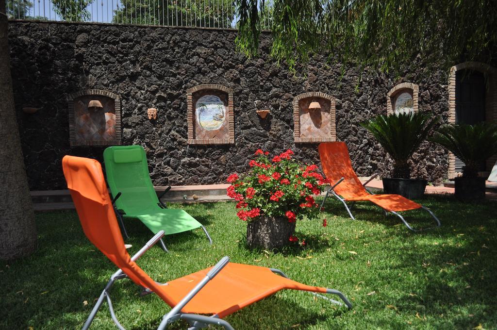 B&B Villa Dagala Santa Venerina Szoba fotó