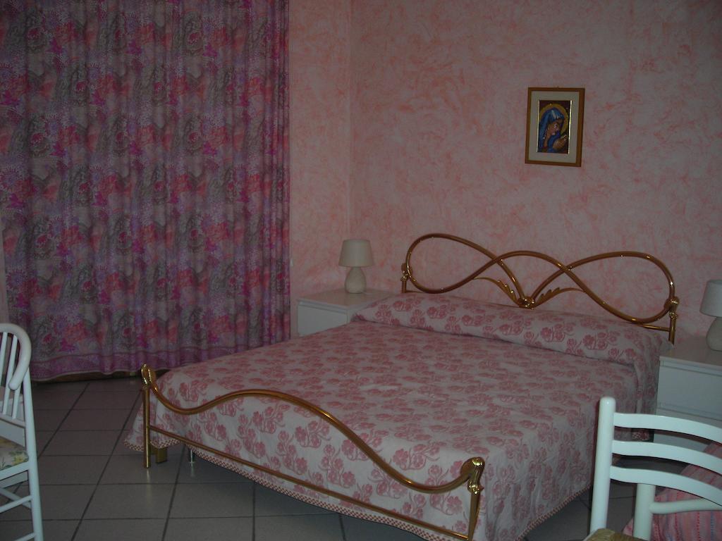 B&B Villa Dagala Santa Venerina Szoba fotó